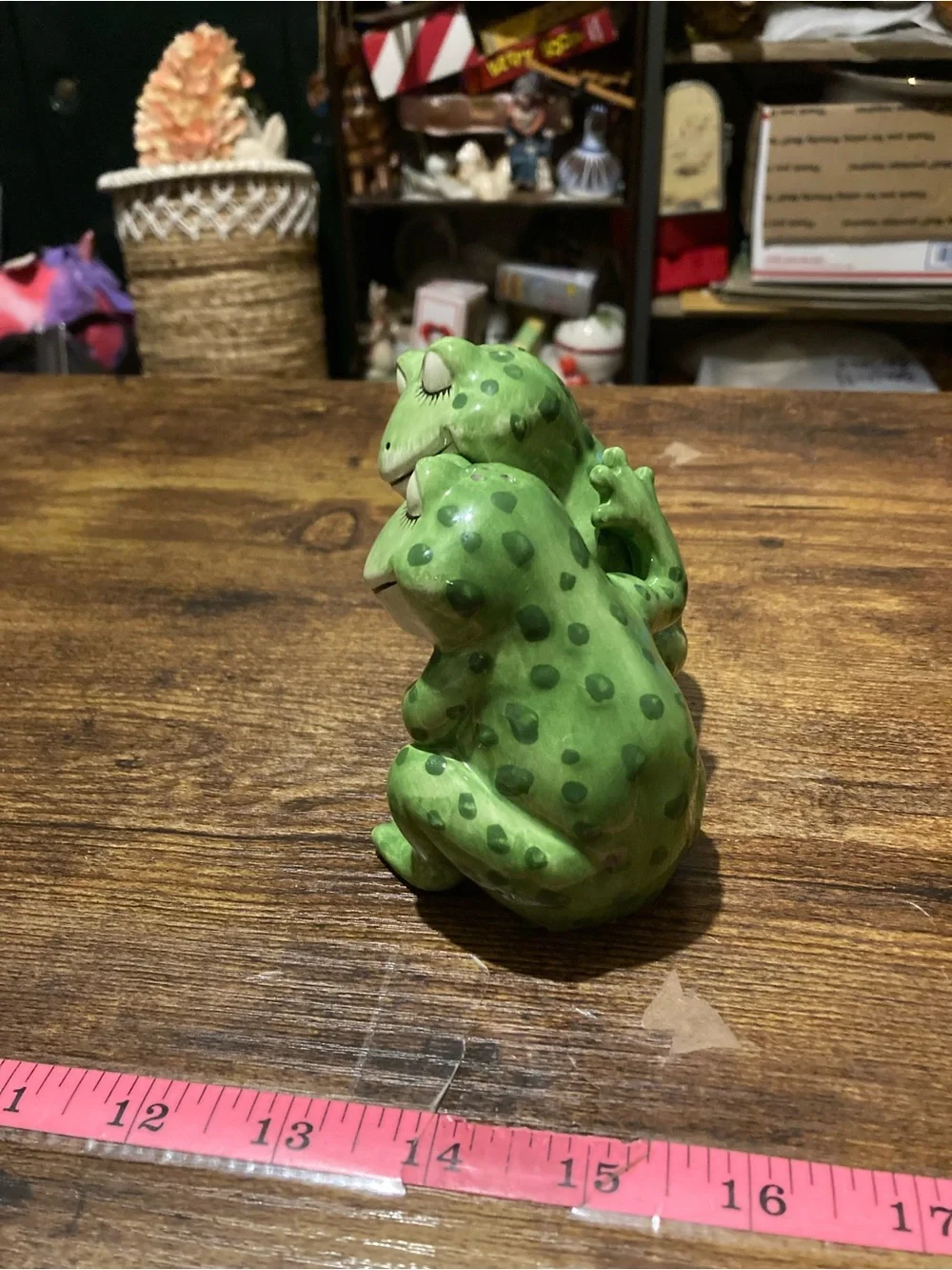 Ganz frog couple salt and pepper shakers